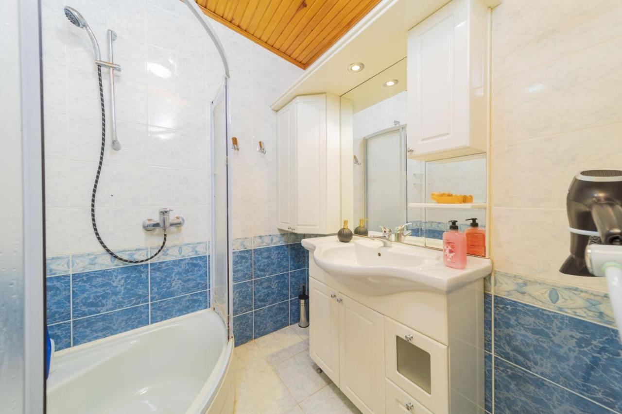 Apartament Flat With Terrace Next To Konyaalti Antalya